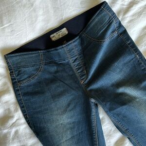 Free People | 29 Long | Flare Jeans